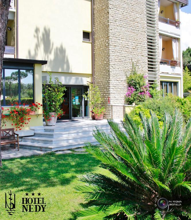 Hotel Nedy Marina di Massa Exterior foto